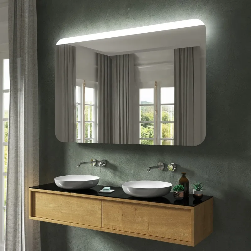 Miroir LED rétroéclairé sur mesure au-dessus d'une double vasque en bois — miroir LED salle de bain Luxembourg — Vitralux Bradtke