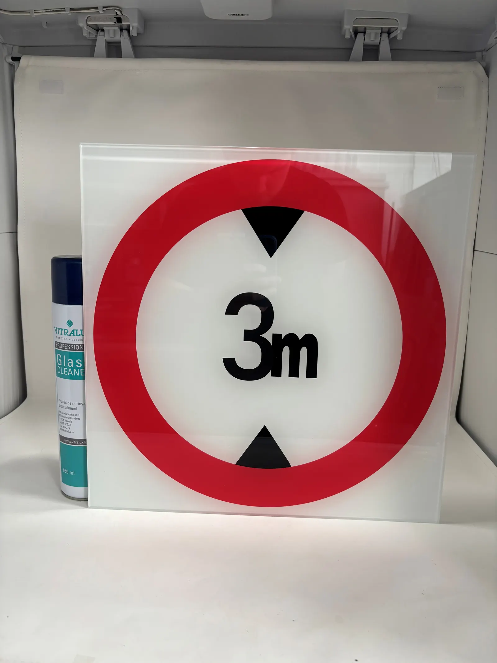 Réalisation de signalétique en verre Vitralétique — signalétique verre Luxembourg — Vitralux Bradtke (photo 18)