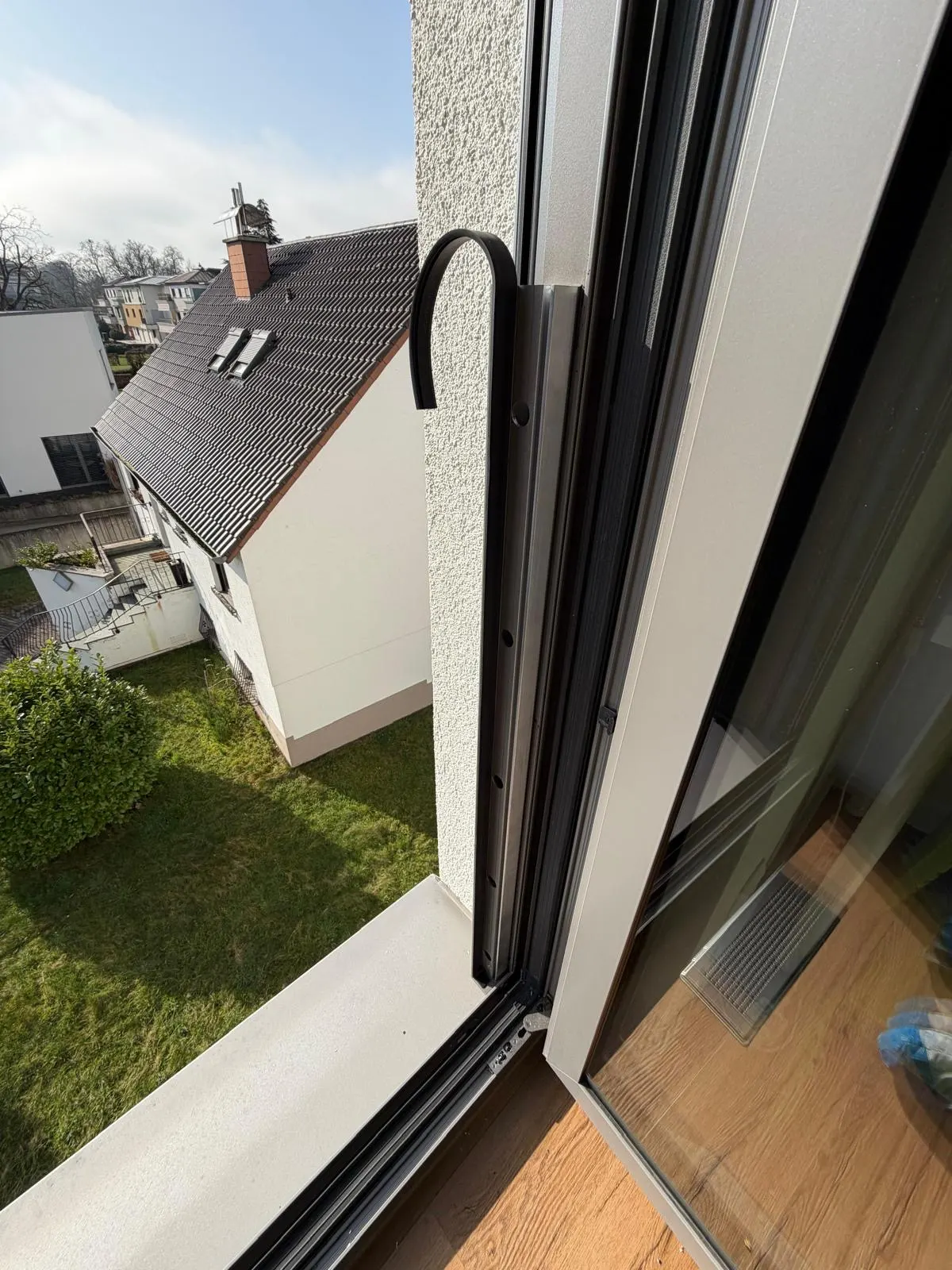 Mise en conformité d'un garde-corps vitré de balcon français — garde-corps en verre Luxembourg — Vitralux Bradtke (photo 4)