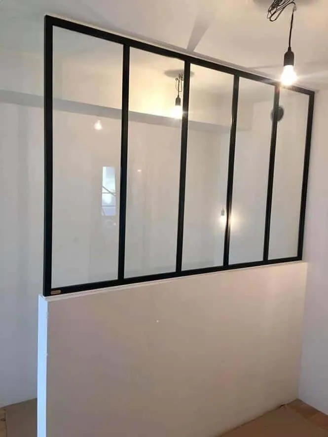 Cloison verrière atelier à cadre noir — cloison en verre sur mesure au Luxembourg — Vitralux Bradtke