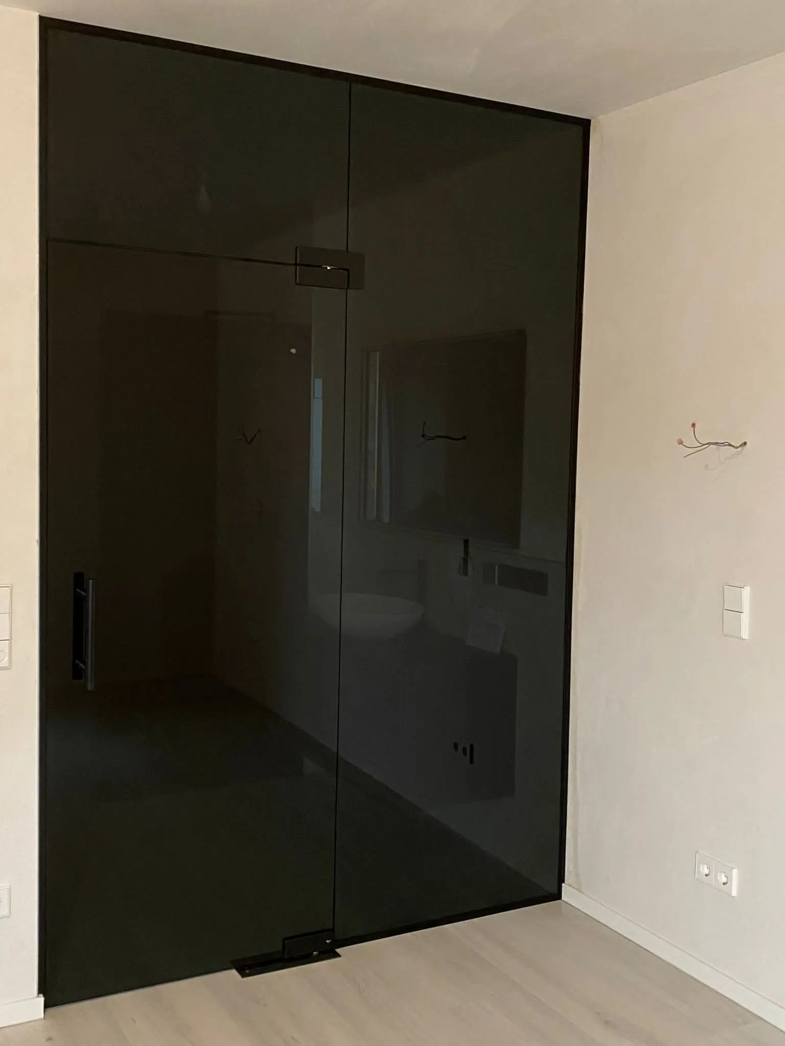 Séparation vitrée intérieure sur mesure — Vitralux Bradtke Luxembourg