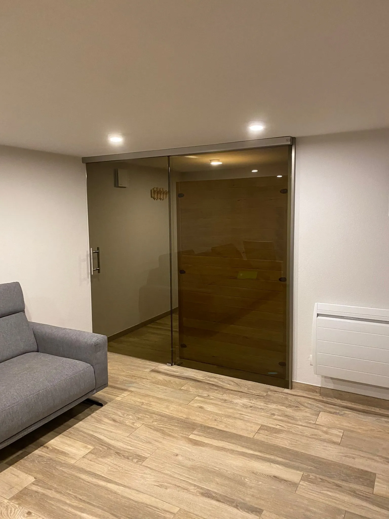 Séparation vitrée avec ouvrant — séparation verre bureau Luxembourg — Vitralux Bradtke