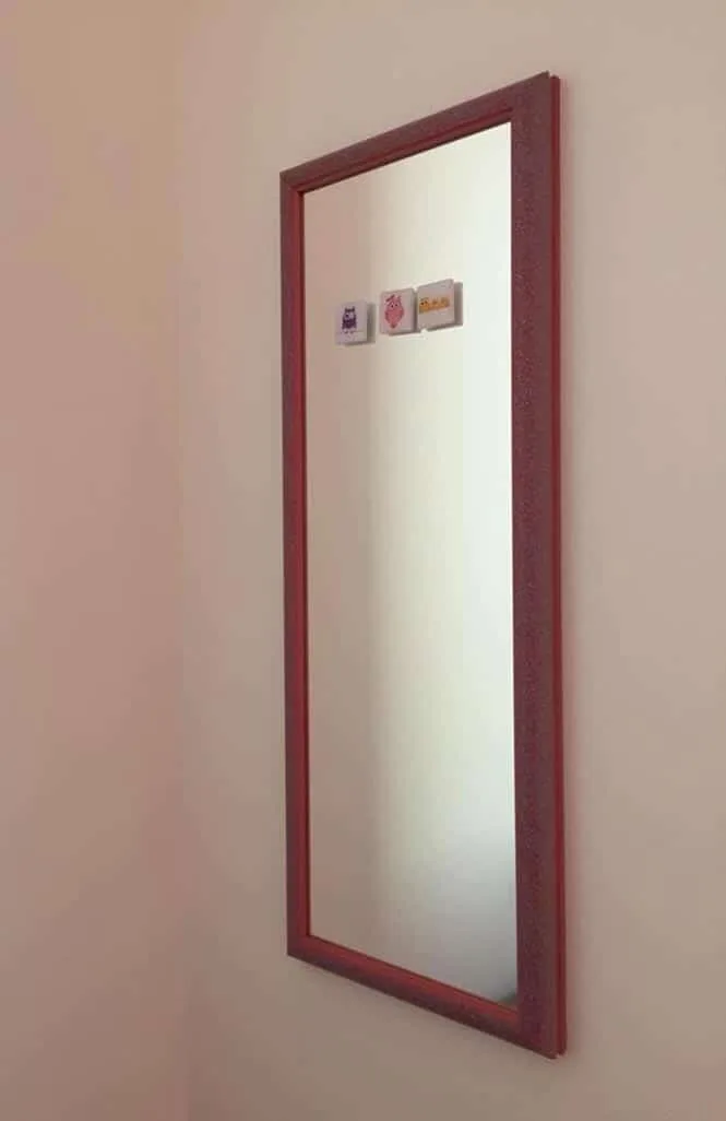 Encadrement contemporain posé — encadrement sur mesure au Luxembourg — Encadrement Bradtke Vitralux