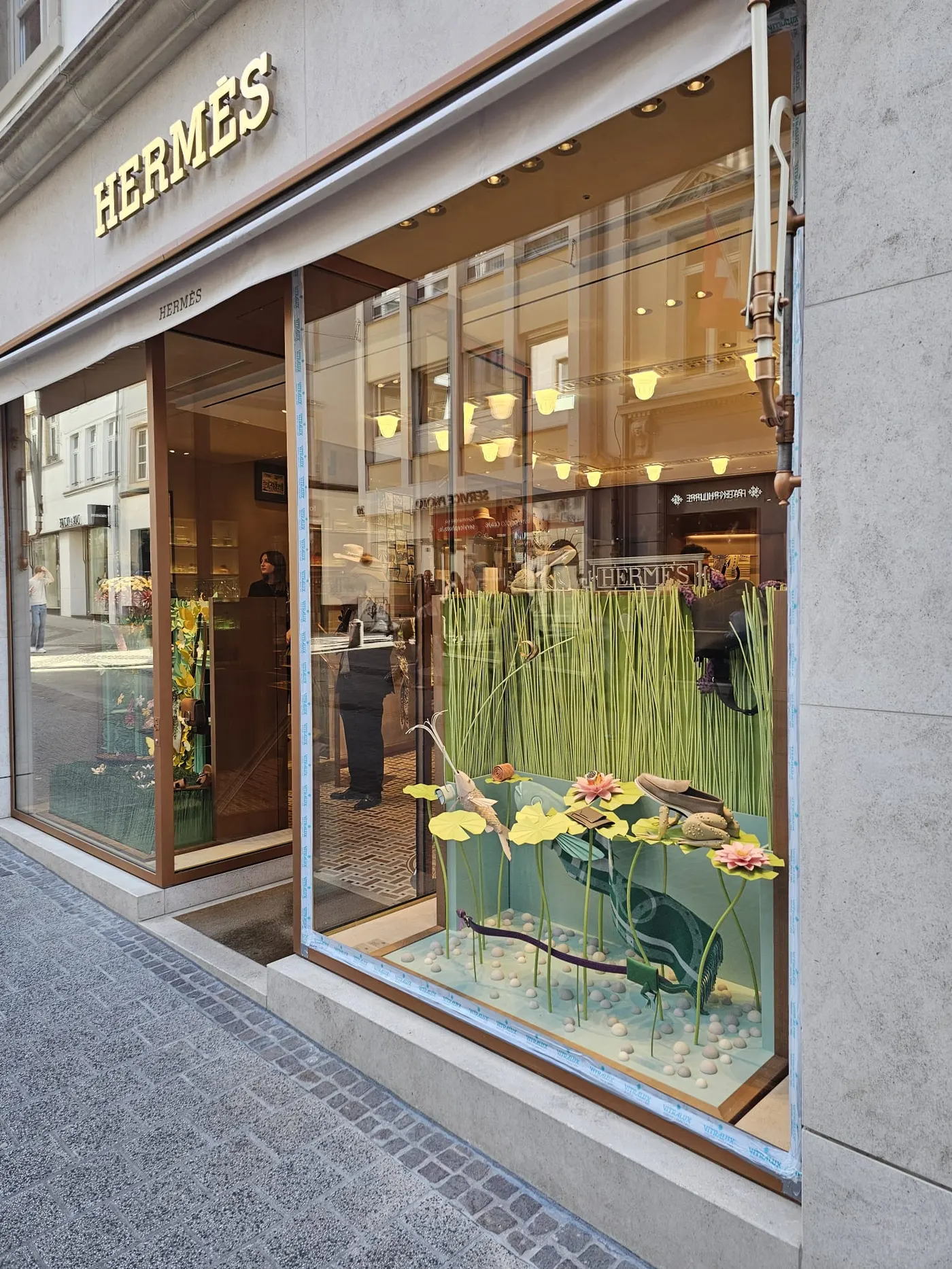 Façade vitrée d'établissement au Luxembourg — Vitralux Bradtke