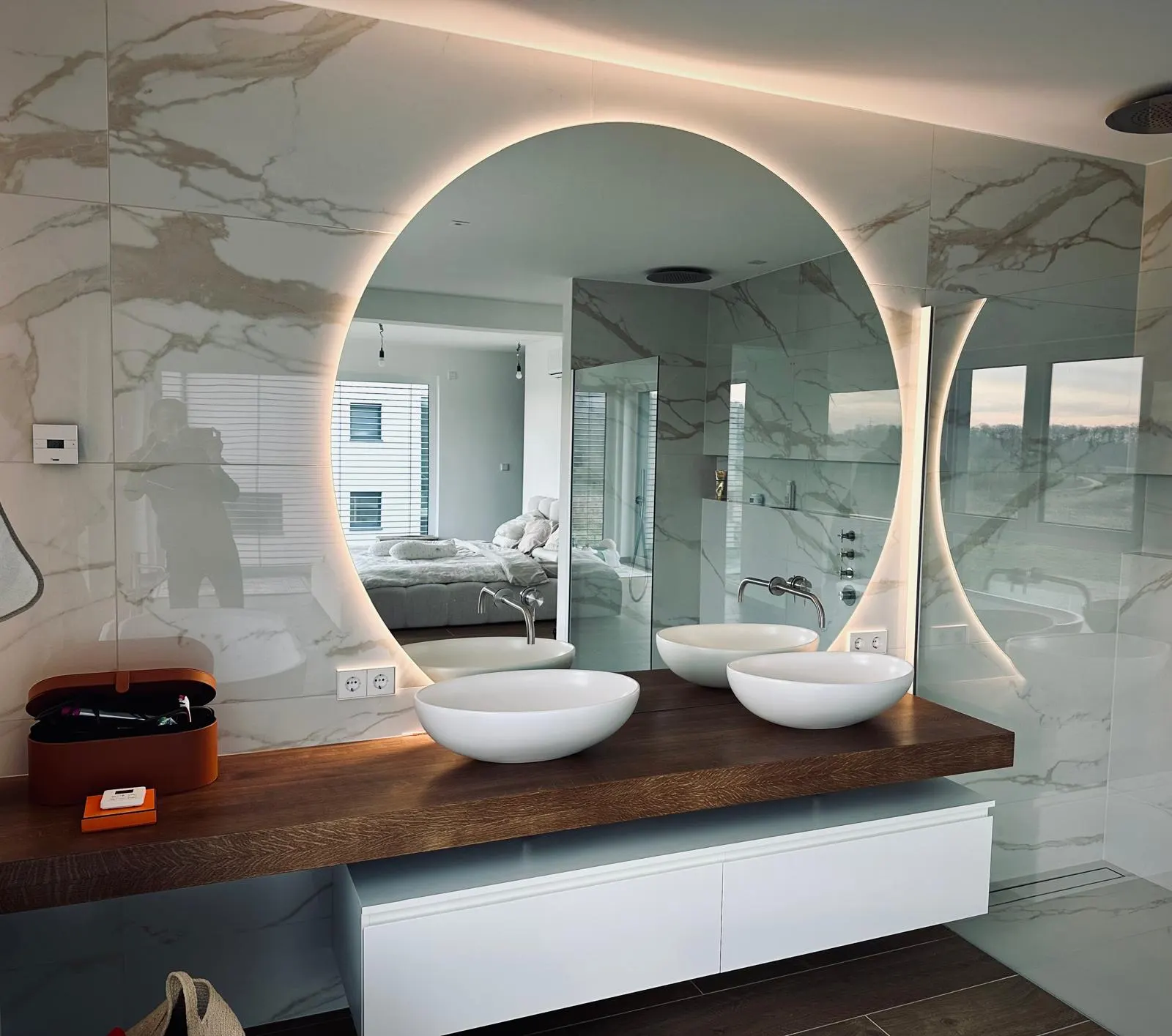 Miroir LED sur mesure — Vitralux Bradtke Luxembourg