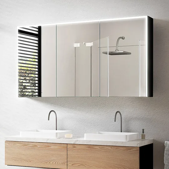 Miroir LED rétroéclairé sur mesure en situation — miroir LED salle de bain Luxembourg — Vitralux Bradtke (photo 9)