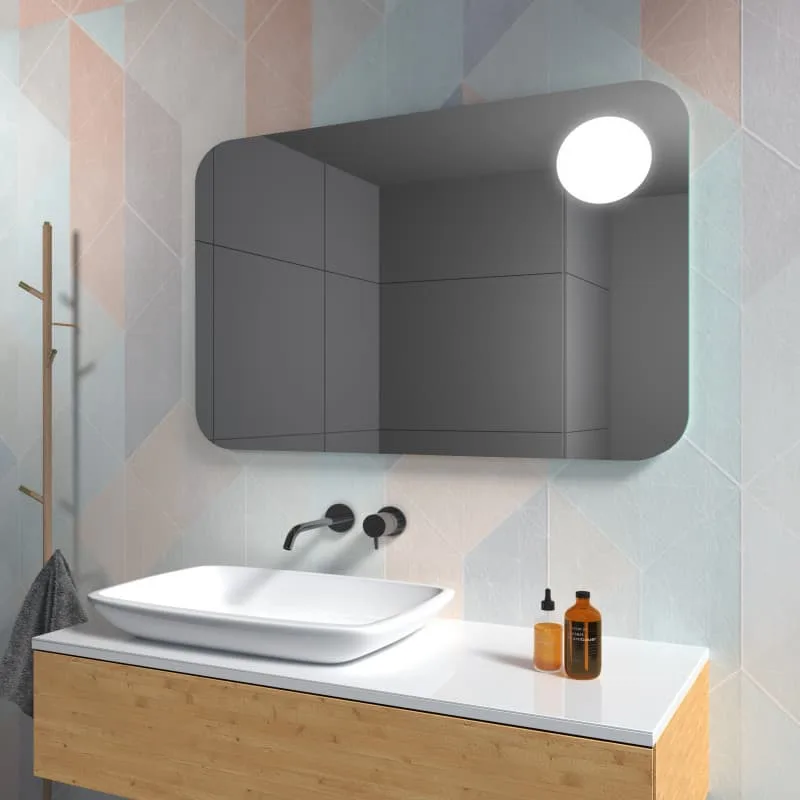 Miroir LED rétroéclairé sur mesure en situation — miroir LED salle de bain Luxembourg — Vitralux Bradtke (photo 8)