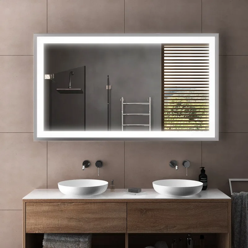 Miroir LED rétroéclairé sur mesure en situation — miroir LED salle de bain Luxembourg — Vitralux Bradtke (photo 4)