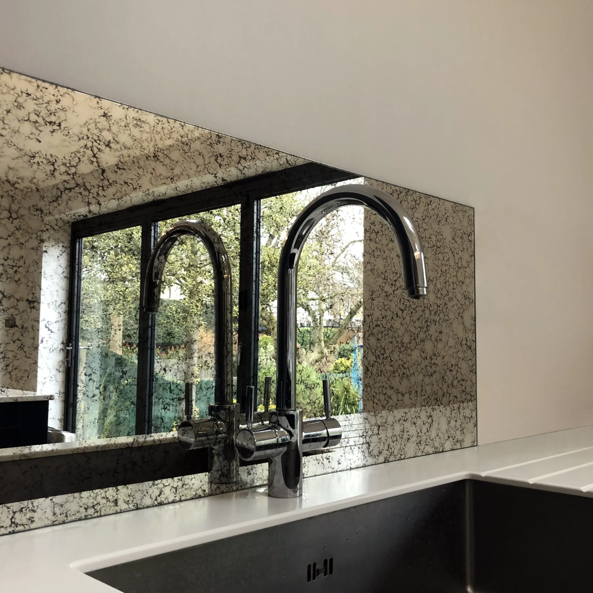 Miroir Teinté sur mesure — Vitralux Bradtke Luxembourg