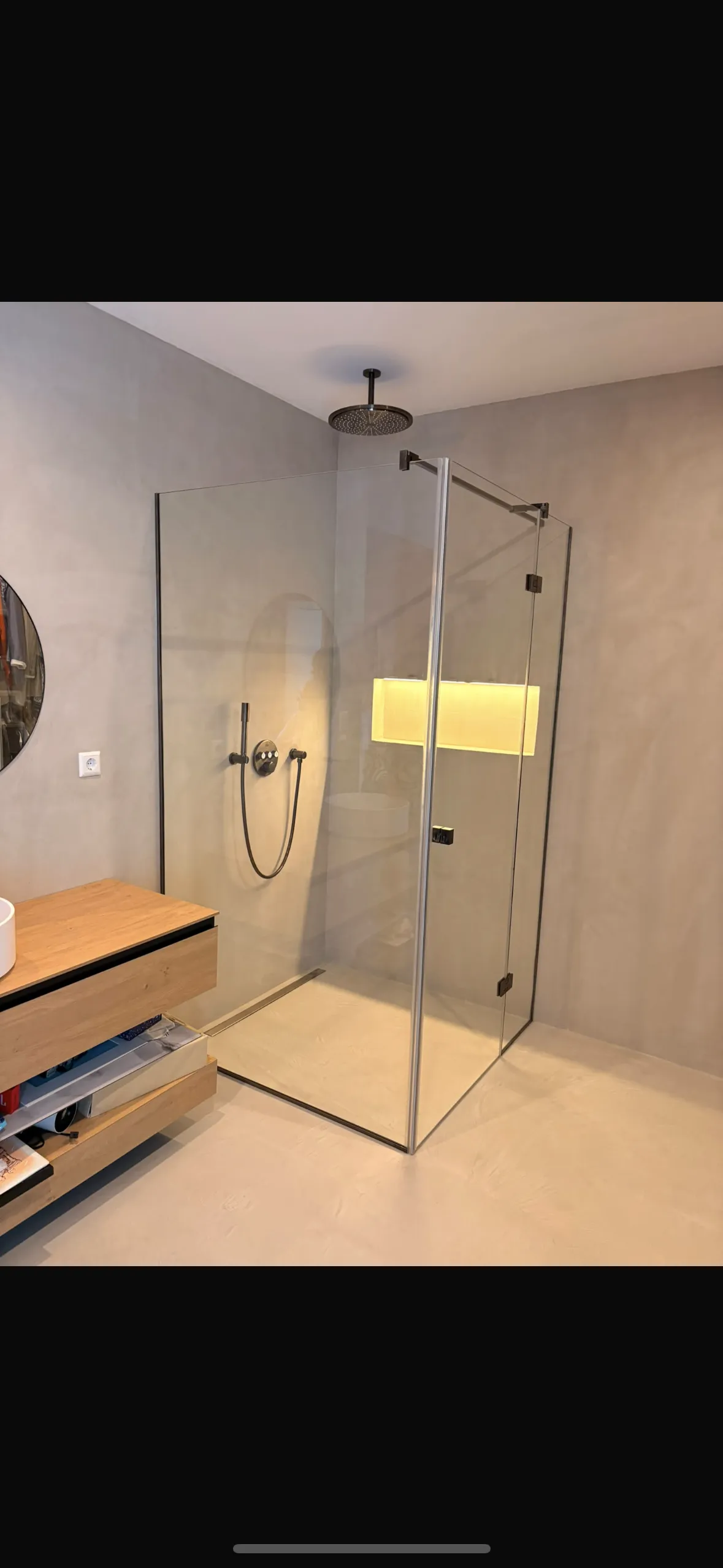 Cabine de douche à charnières sur mesure en verre trempé — Vitralux Bradtke Luxembourg