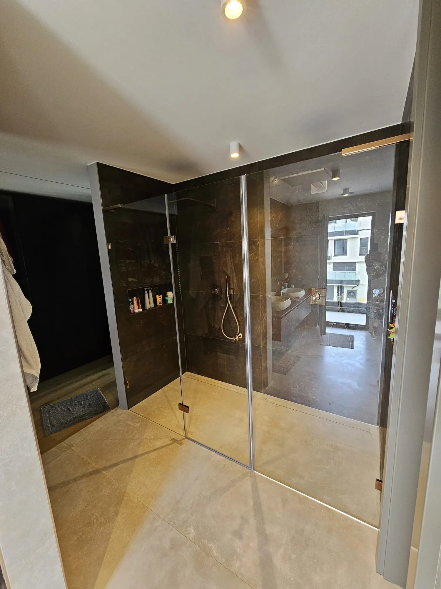 Paroi de douche à l'italienne en verre sur mesure — Vitralux Bradtke Luxembourg