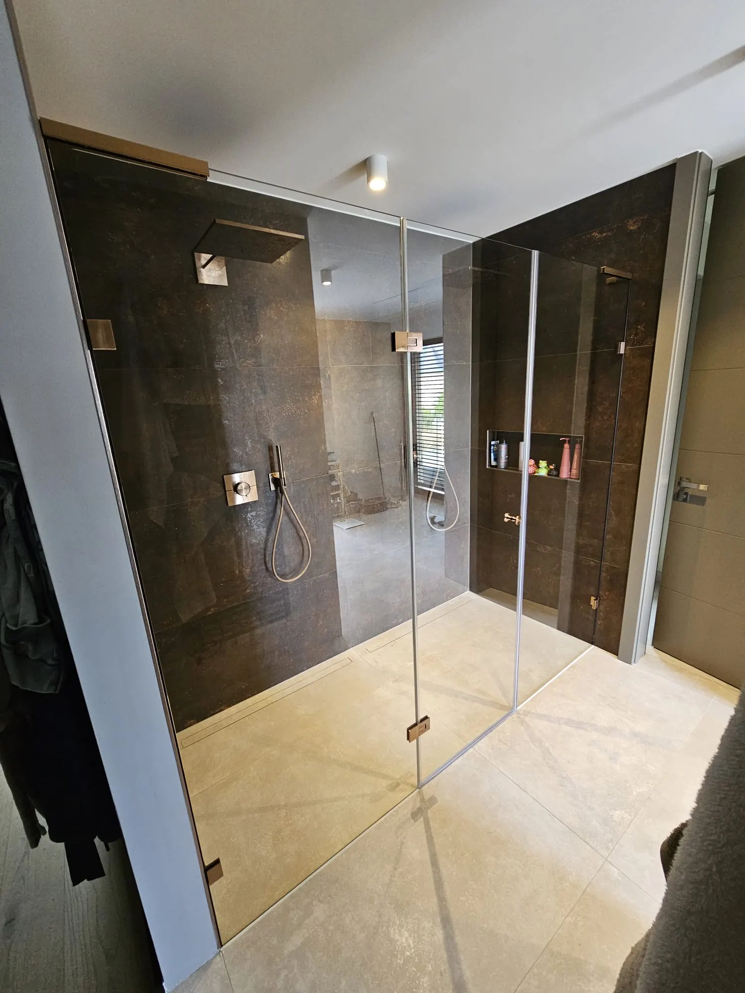 Paroi de douche à l'italienne en verre sur mesure — Vitralux Bradtke Luxembourg