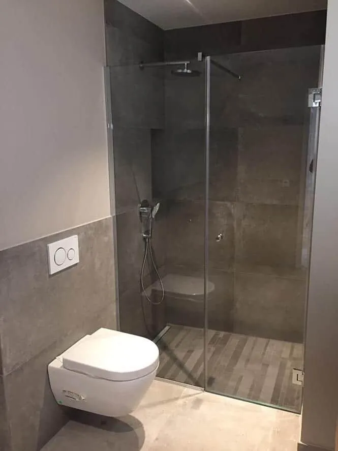 Cabine en verre fumé — paroi de douche sur mesure au Luxembourg — Vitralux Bradtke