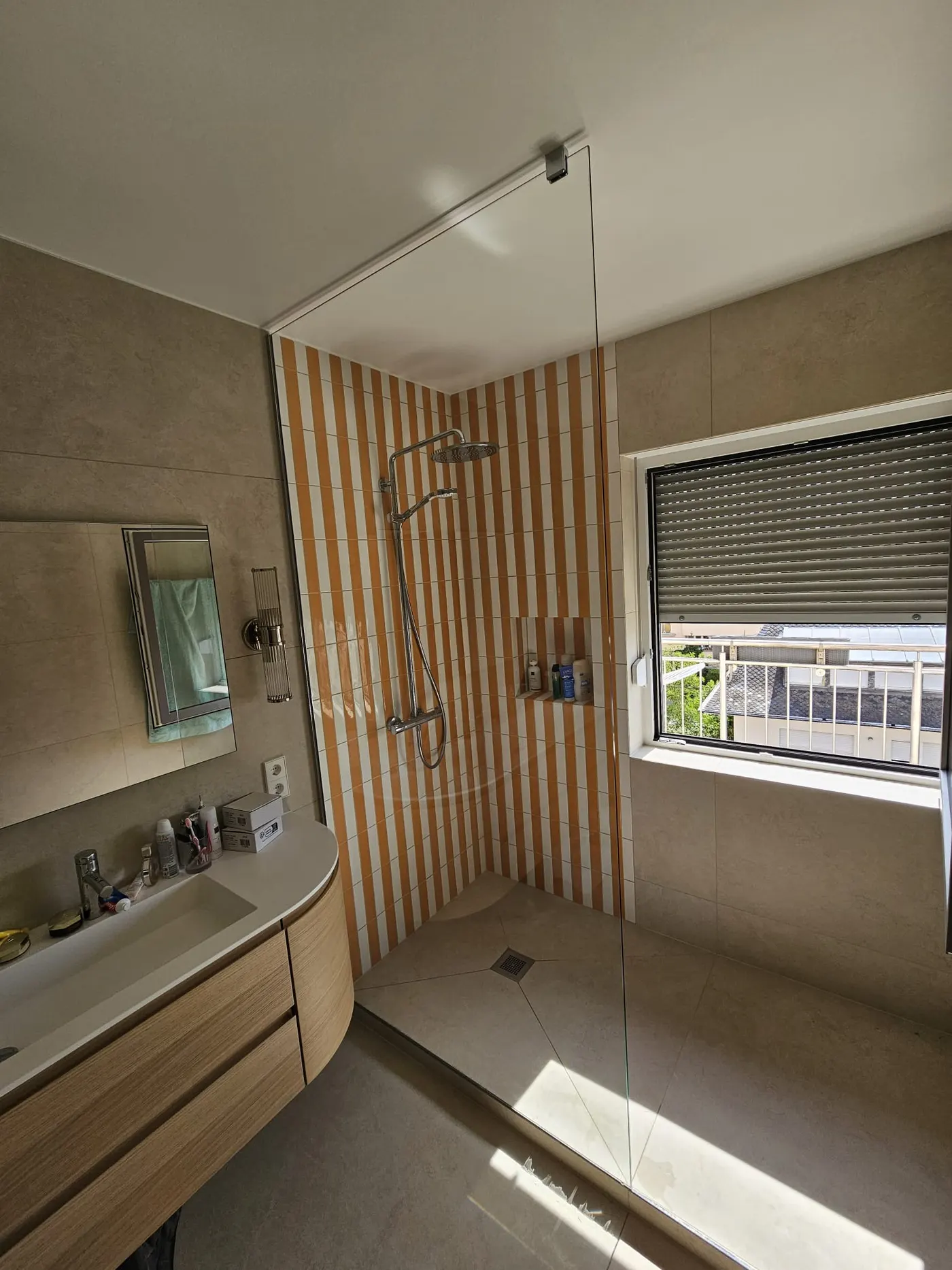 Cabine de douche vitrée sur mesure — paroi de douche sur mesure au Luxembourg — Vitralux Bradtke