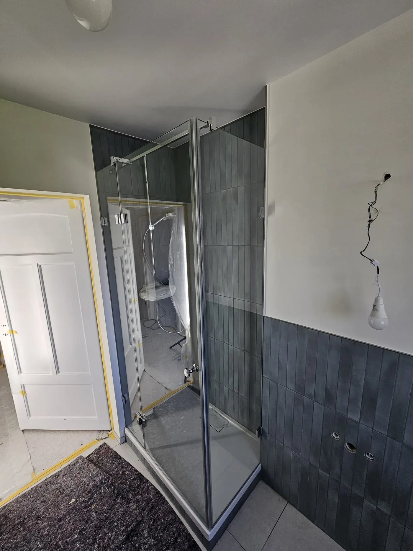 Paroi de douche en verre sur mesure au Luxembourg — paroi de douche sur mesure au Luxembourg — Vitralux Bradtke