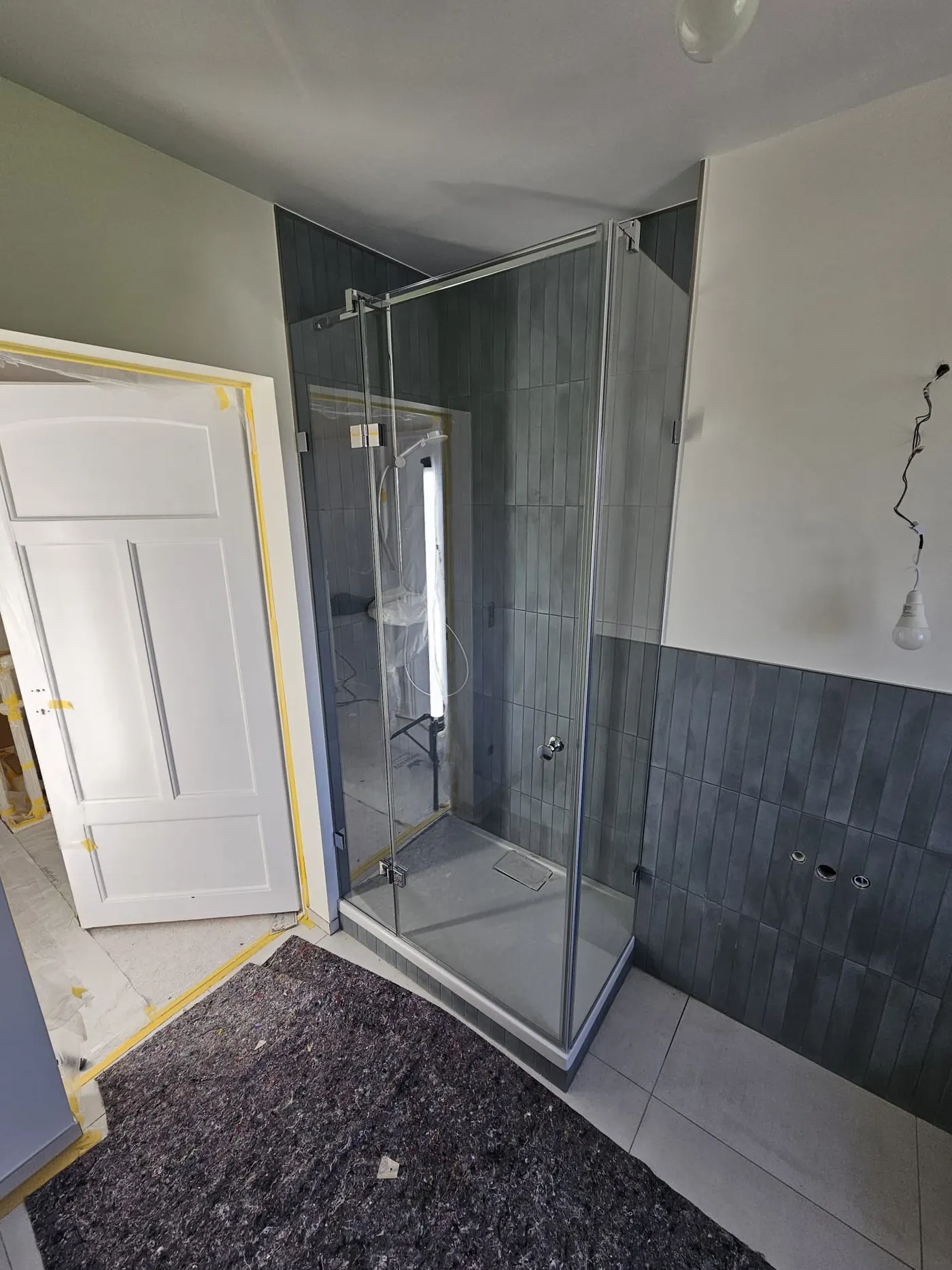 Paroi de douche en verre trempé sur mesure — paroi de douche sur mesure au Luxembourg — Vitralux Bradtke