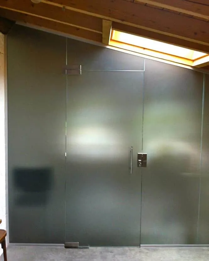 Porte en verre satiné — porte en verre sur mesure au Luxembourg — Vitralux Bradtke