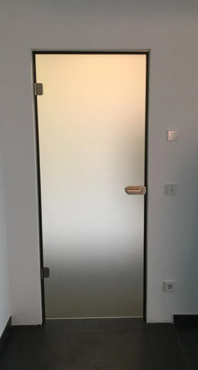 Porte en verre satiné sur mesure — porte en verre sur mesure au Luxembourg — Vitralux Bradtke