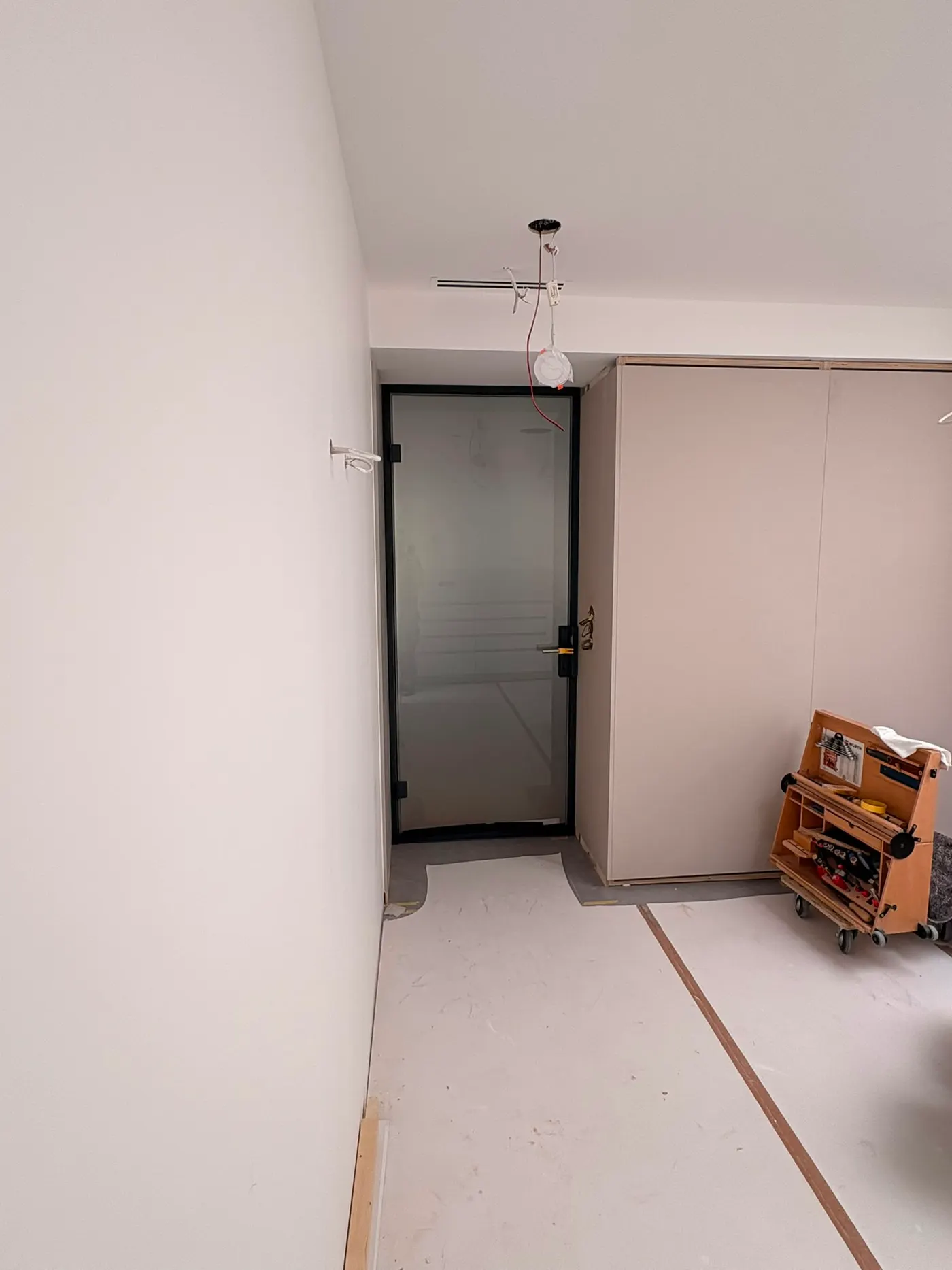 Porte en verre posée au Luxembourg — porte en verre sur mesure au Luxembourg — Vitralux Bradtke