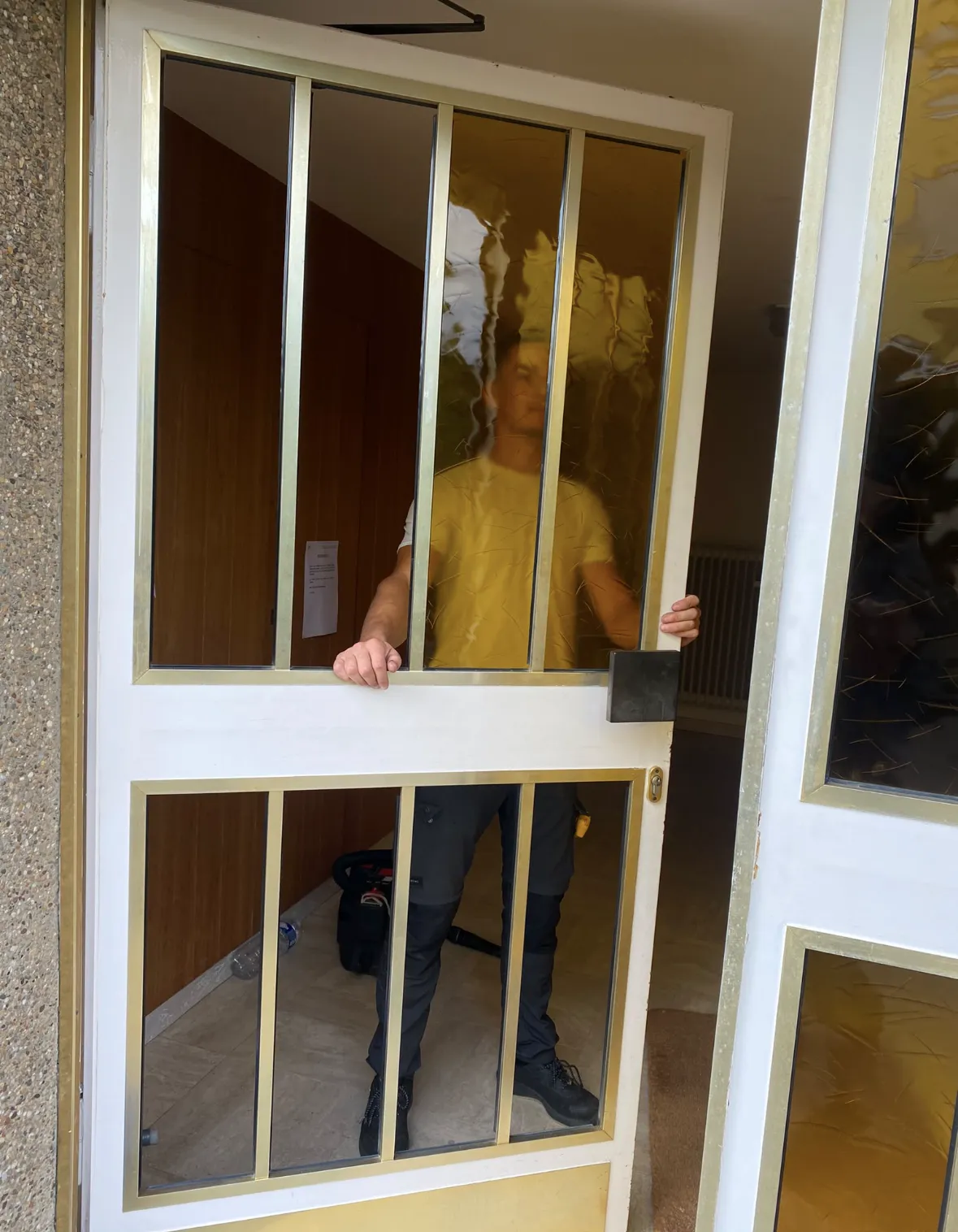 Réparation et remplacement de vitrage en logement — réalisation Vitralux Bradtke Luxembourg