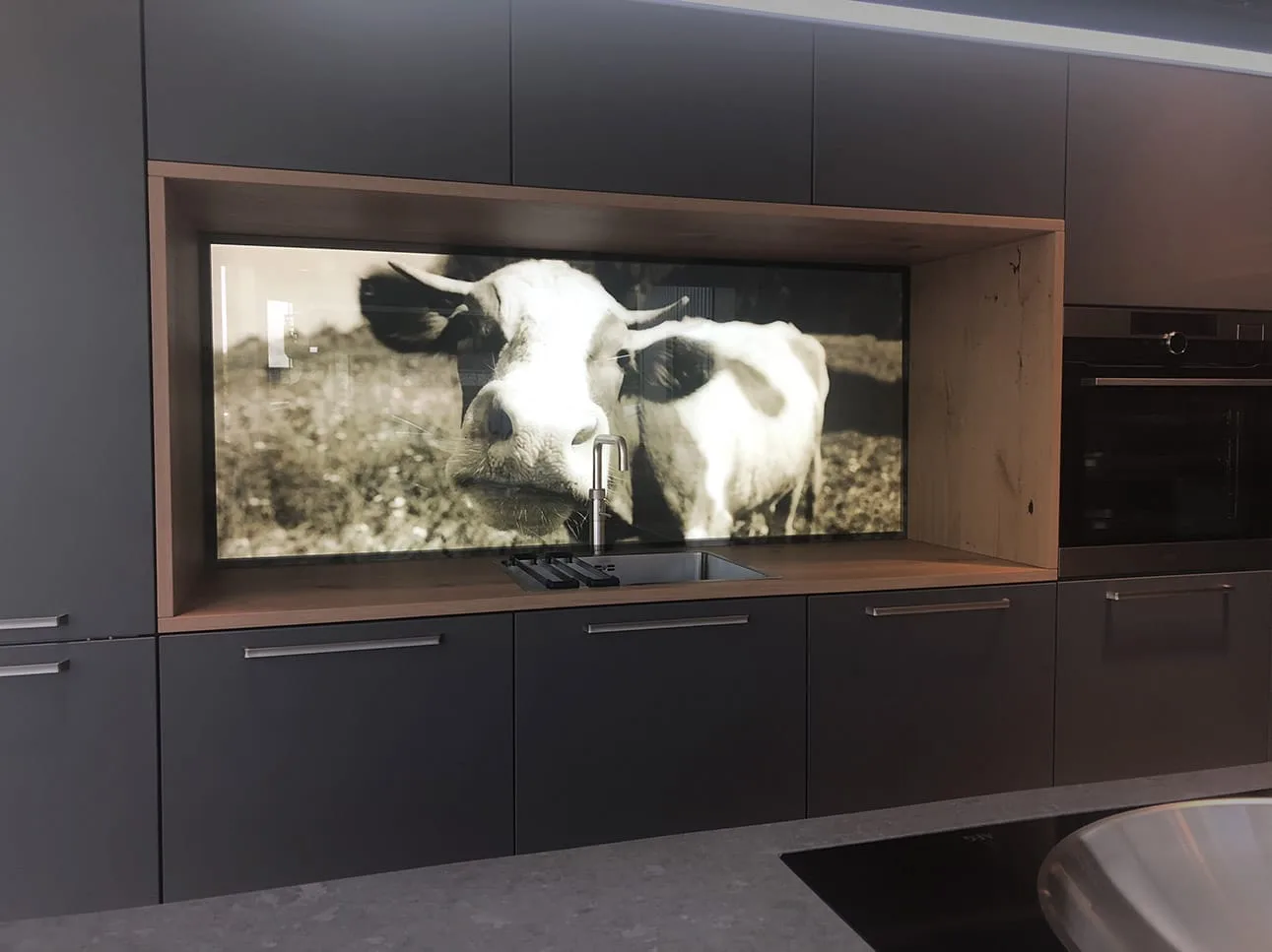 Crédence de cuisine en verre laqué sur mesure — crédence verre cuisine Luxembourg — Vitralux Bradtke