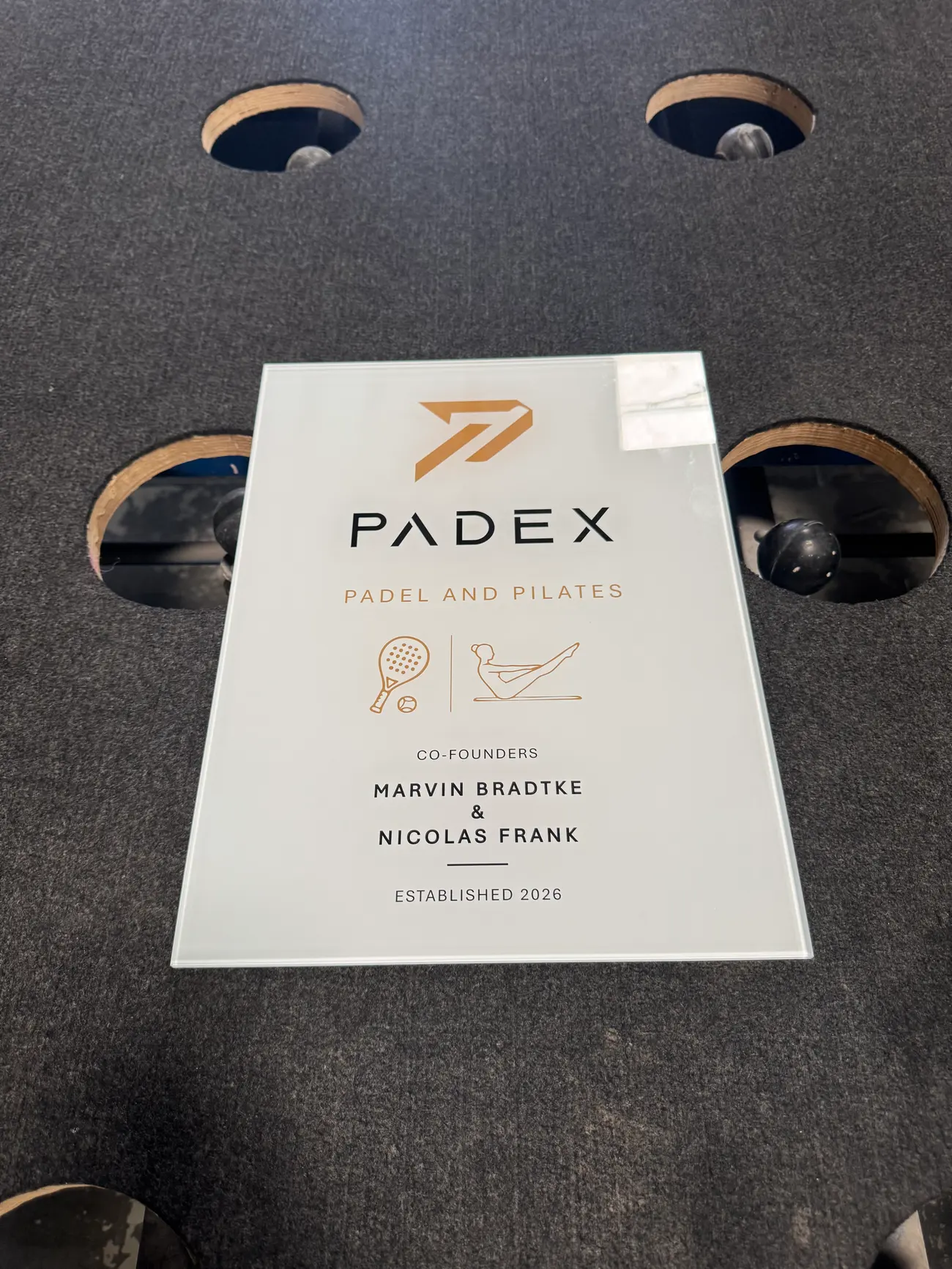 Motif imprimé en UV sur plaque de verre — impression numérique verre Luxembourg — Vitralux Bradtke